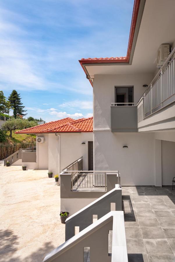 Thea Luxury Apartments Vourvourou Luaran gambar