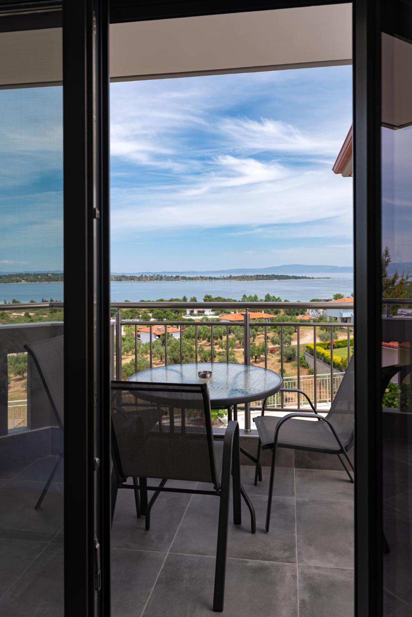 Thea Luxury Apartments Vourvourou Luaran gambar